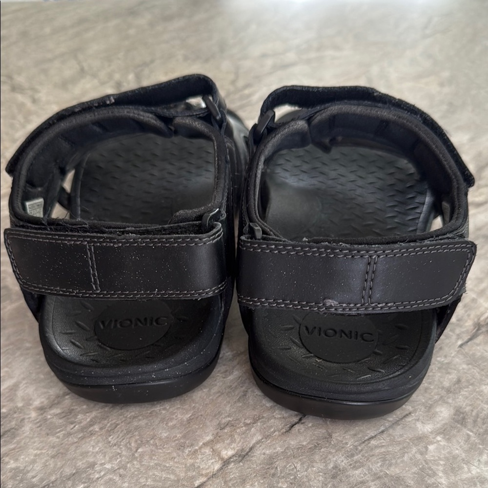 Vionic Men's Garrit Black Strap Sandals Size 8 - Picture 3 of 7